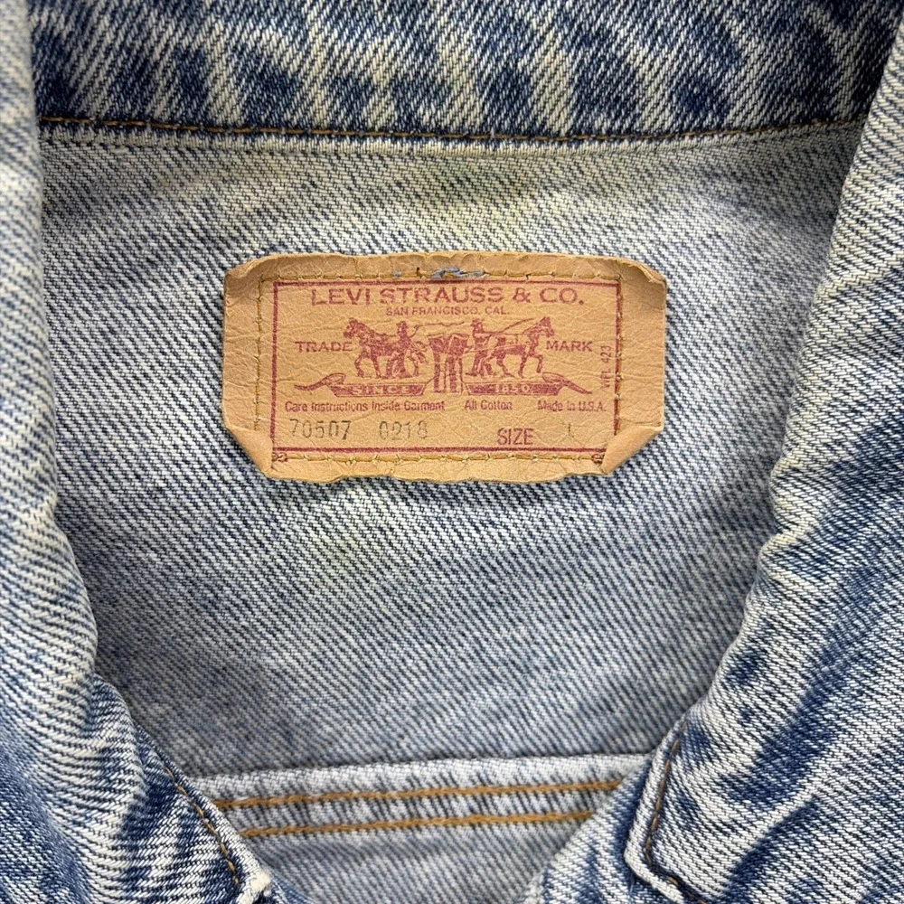 Vintage Levi's 70507 Denim Trucker Jacket USA Made Size L 23x27 Red Tab
